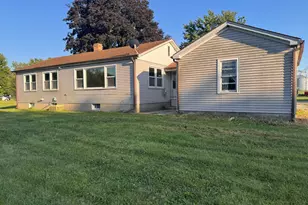 203 E 2nd St, Genoa, IL 60135 - Photo 15