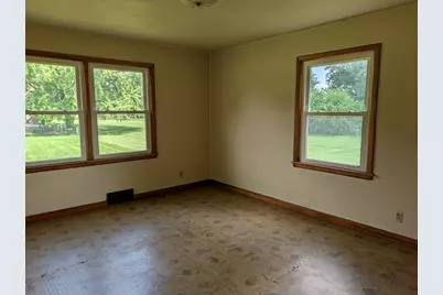 203 E 2nd Street, Genoa, IL 60135 - Photo 7