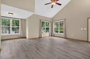533 Mallard Ln, Sugar Grove, IL 60554 - Photo 7