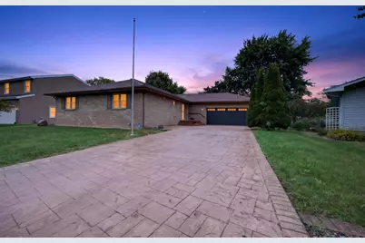 1512 Courtland Avenue, Normal, IL 61761 - Photo 35
