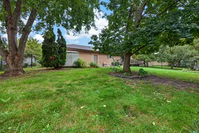 1512 Courtland Avenue, Normal, IL 61761 - Photo 27