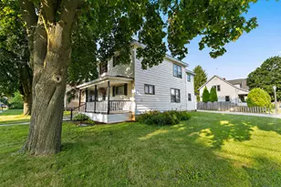 731 N Madison St, Woodstock, IL 60098 - Photo 35