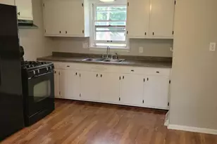 731 N Madison St, Woodstock, IL 60098 - Photo 15