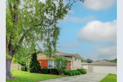 513 W Willow Glen, Addison, IL 60101 - Photo 1