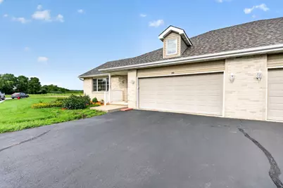 202 Dusty Trail #202, Coal City, IL 60416 - Photo 3