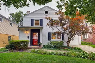 308 S Albert St, Mount Prospect, IL 60056 - Photo 1