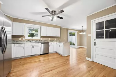 944 S Ardmore Avenue, Villa Park, IL 60181 - Photo 9