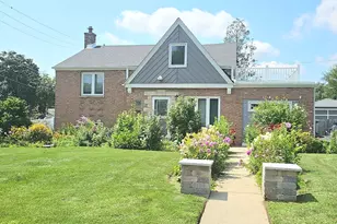 944 S Ardmore Ave, Villa Park, IL 60181 - Photo 1