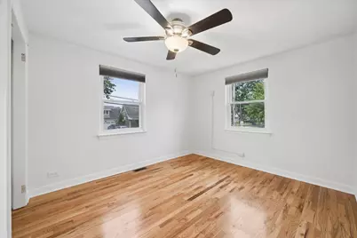 944 S Ardmore Avenue, Villa Park, IL 60181 - Photo 19