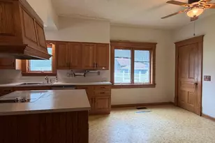 290 N Main St, Herscher, IL 60941 - Photo 25