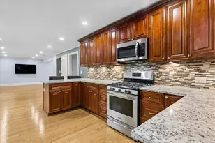 1808 W Pheasant Trail, Mount Prospect, IL 60056 - Photo 11