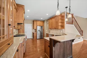 216 Larsdotter Ln, Geneva, IL 60134 - Photo 5