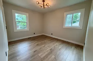 807 Hayward Ave, Streamwood, IL 60107 - Photo 9