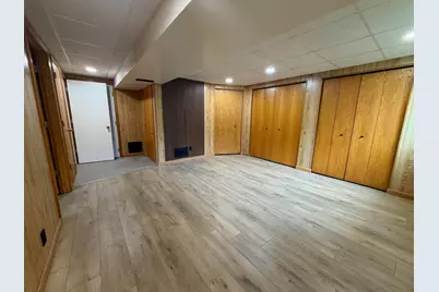 807 Hayward Avenue, Streamwood, IL 60107 - Photo 11