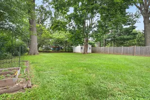 1407 Vassar Rd, Rockford, IL 61103 - Photo 31