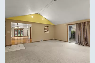 1407 Vassar Road, Rockford, IL 61103 - Photo 23