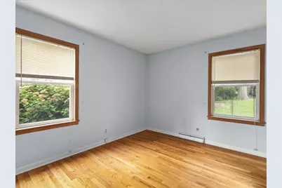 1407 Vassar Road, Rockford, IL 61103 - Photo 11