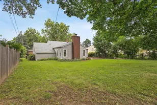 1407 Vassar Rd, Rockford, IL 61103 - Photo 33