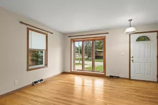 1407 Vassar Rd, Rockford, IL 61103 - Photo 7