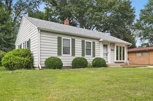 1407 Vassar Rd, Rockford, IL 61103 - Photo 3