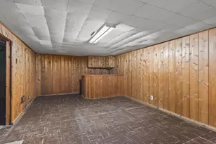 1407 Vassar Rd, Rockford, IL 61103 - Photo 25