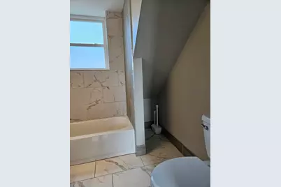 827 W 33rd Place #4, Chicago, IL 60608 - Photo 11