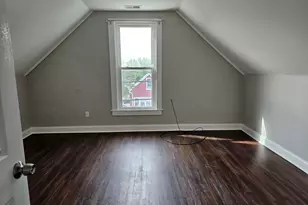 827 W 33rd Pl, Chicago, IL 60608 - Photo 13