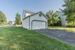 2259 N Orchard Ln, Round Lake Beach, IL 60073 - Photo 3