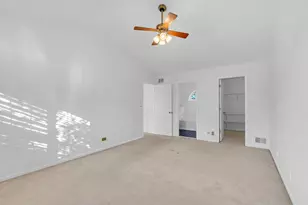 2259 N Orchard Ln, Round Lake Beach, IL 60073 - Photo 23