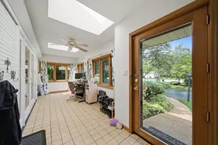 567 Happ Rd, Northfield, IL 60093 - Photo 5