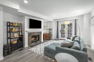 3835 N Ashland Ave, Chicago, IL 60613 - Photo 3