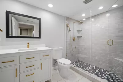 626 W Buckingham Place #1E, Chicago, IL 60657 - Photo 17