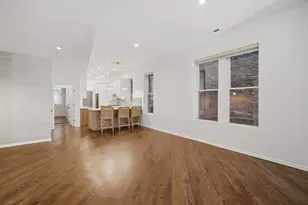 626 W Buckingham Pl, Chicago, IL 60657 - Photo 3