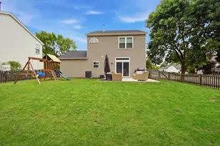 843 Newbury Ct, Grayslake, IL 60030 - Photo 15