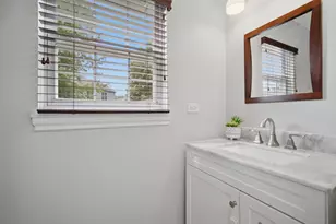 843 Newbury Ct, Grayslake, IL 60030 - Photo 7