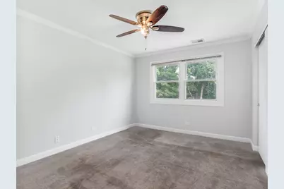 712 W Highland Avenue #6, Elgin, IL 60123 - Photo 21
