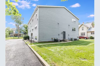 712 W Highland Avenue #6, Elgin, IL 60123 - Photo 25