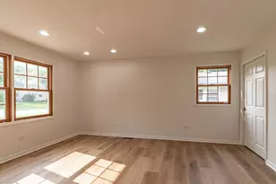 1075 Aspen Dr, Buffalo Grove, IL 60089 - Photo 19