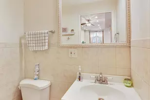 733 N Hoyne Ave, Chicago, IL 60622 - Photo 9