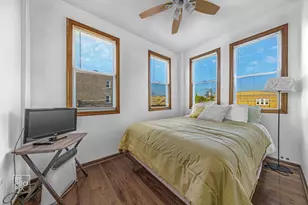 4055 W Nelson St, Chicago, IL 60641 - Photo 15