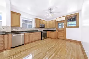 4055 W Nelson St, Chicago, IL 60641 - Photo 9
