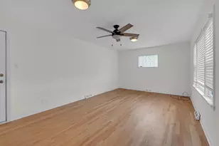 5018 Dobson St, Skokie, IL 60077 - Photo 13