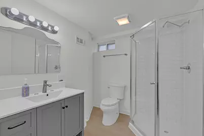 5018 Dobson Street, Skokie, IL 60077 - Photo 17