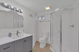 5018 Dobson St, Skokie, IL 60077 - Photo 17