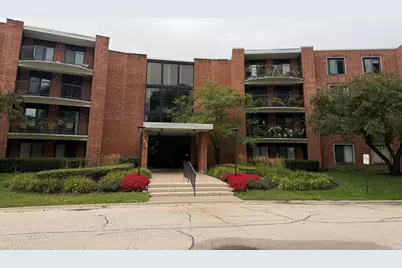 1415 E Central Road #318C, Arlington Heights, IL 60005 - Photo 1