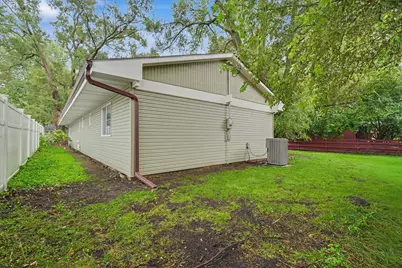 1303 S Western Avenue, Champaign, IL 61821 - Photo 51
