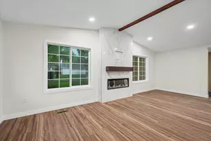 1303 S Western Ave, Champaign, IL 61821 - Photo 15