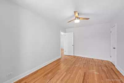 2721 W Berwyn Avenue #1, Chicago, IL 60625 - Photo 11