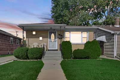 446 Greenbay Avenue, Calumet City, IL 60409 - Photo 3