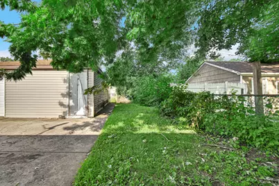 446 Greenbay Avenue, Calumet City, IL 60409 - Photo 19